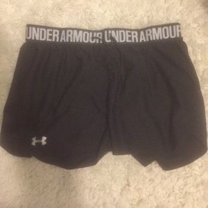 UNDER ARMOUR SHORTS